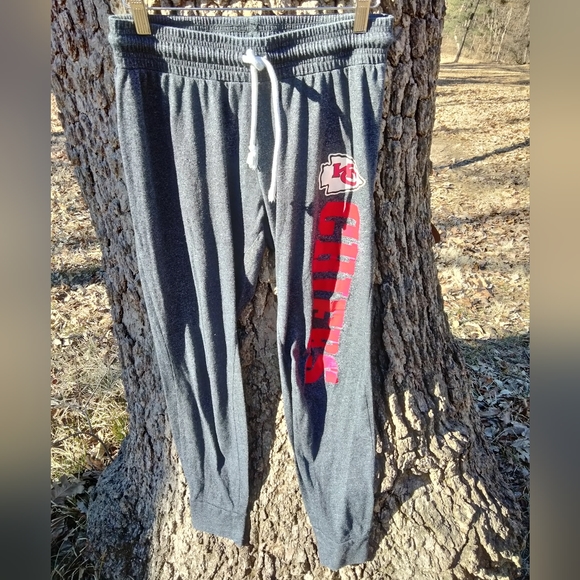 NFL Pants - NFL Team Apparel Chiefs Jogger Pant in size M